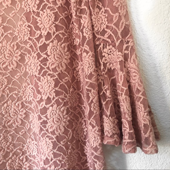 ❗️❗️SOLD❗️❗️bell sleeve lace duster cardigan - Picture 4 of 6